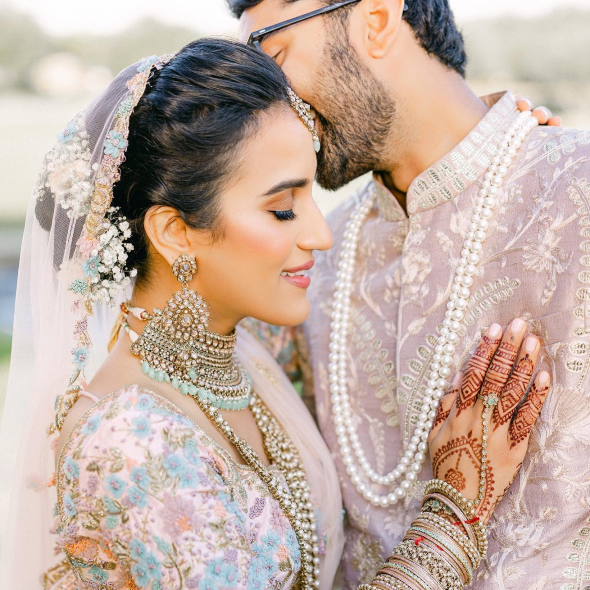 Ivy Weddings Photographer