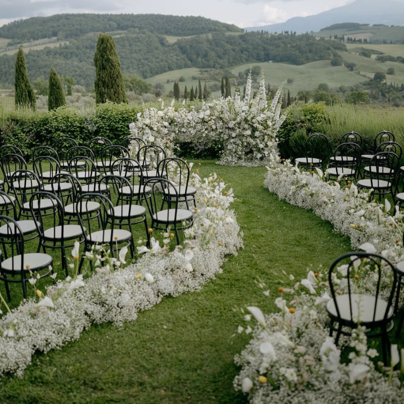 Unique Events in Tuscany by Alice Bracciali Planner