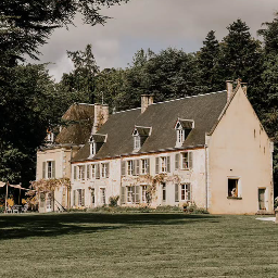 Château de la Croix Venue | About