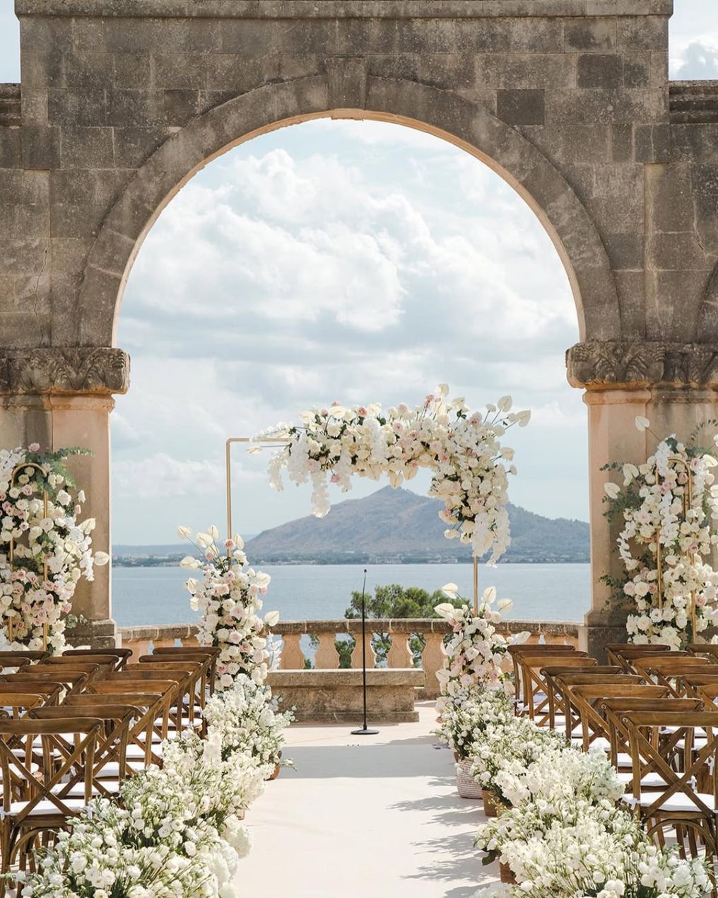Luxury Mediterranean wedding ceremony