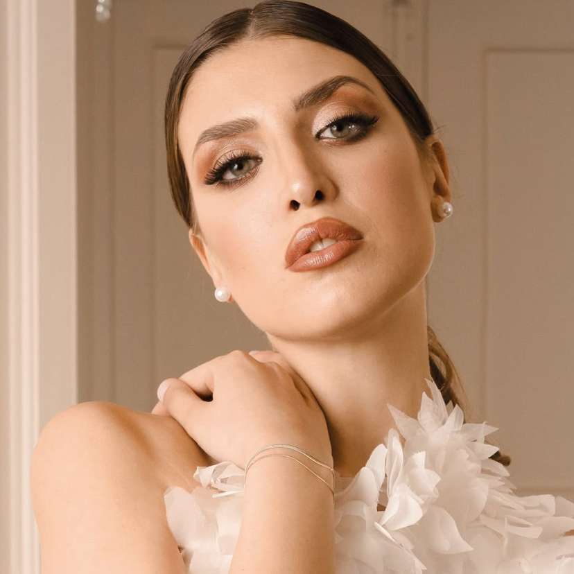 Paula Niculita  Makeup Artists