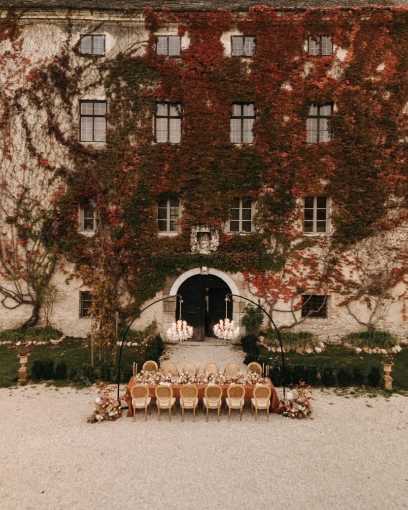 Exclusive Weddings & Events Planner