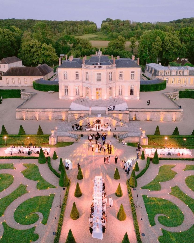 Dream Paris Wedding Planner