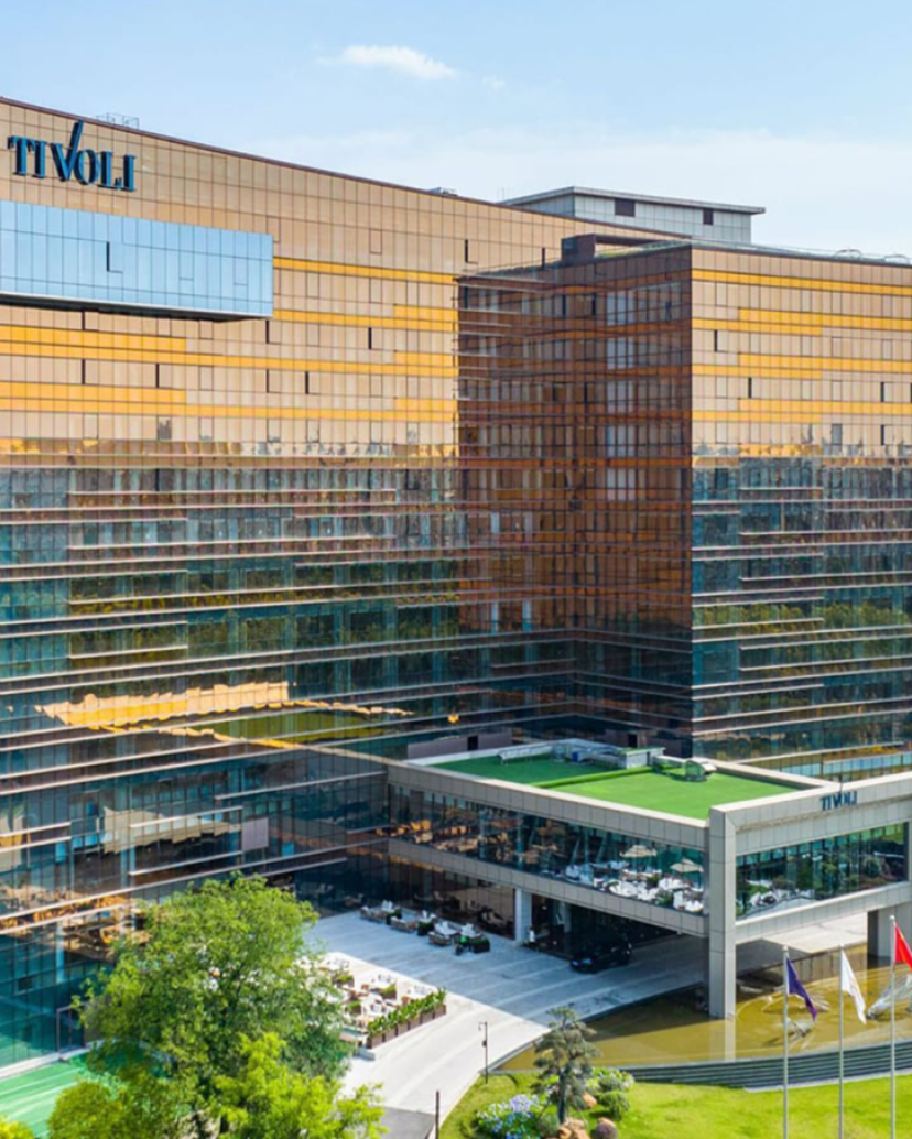 Oaks Chengdu at Cultural Heritage Park Venues