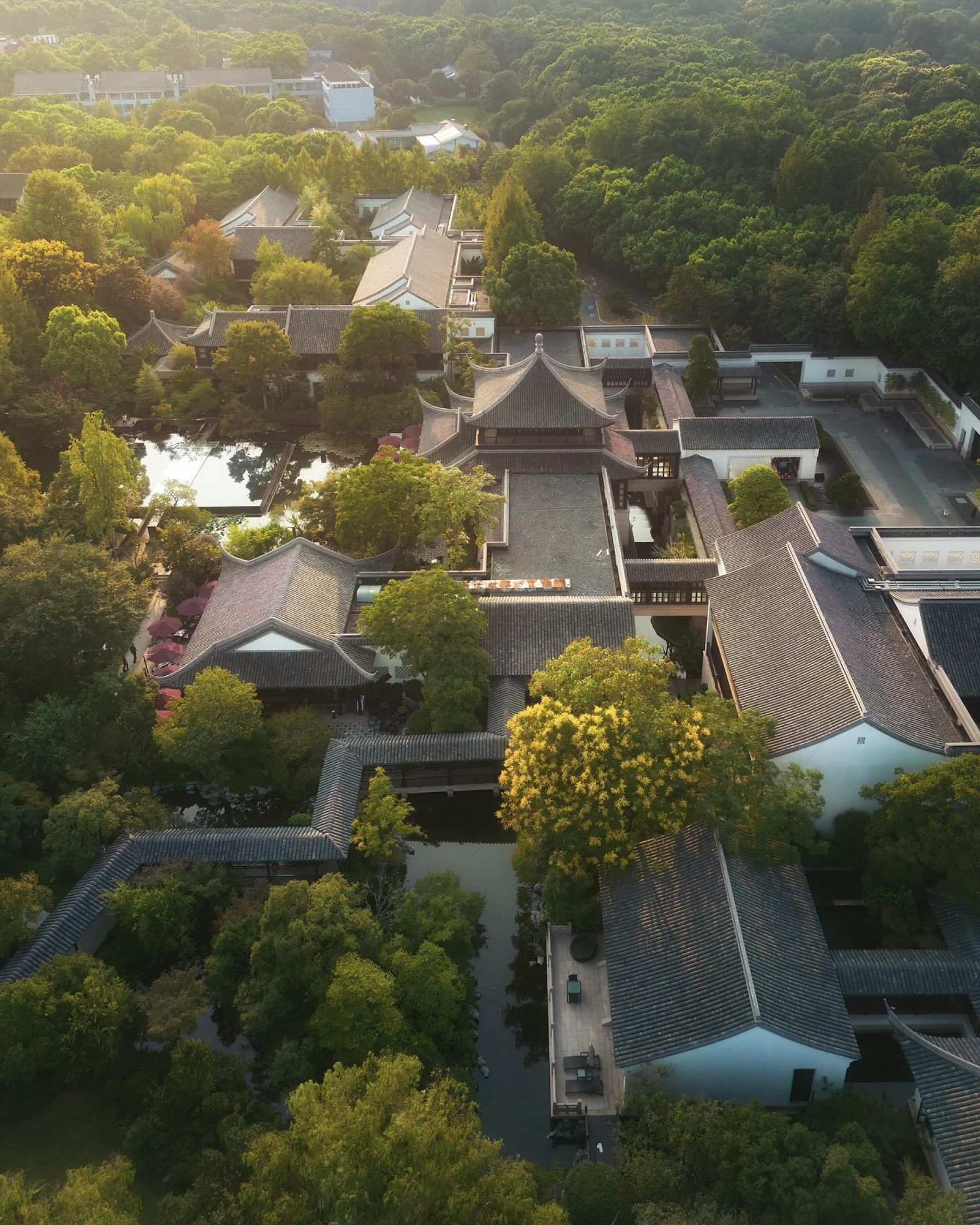 【稀少】Fine Hotels,Resorts & Spas Directory Courtyard Phoenix North/Happy Valley- First Class Phoenix