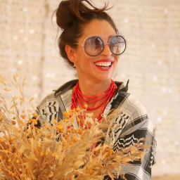Pina Floral Designer
