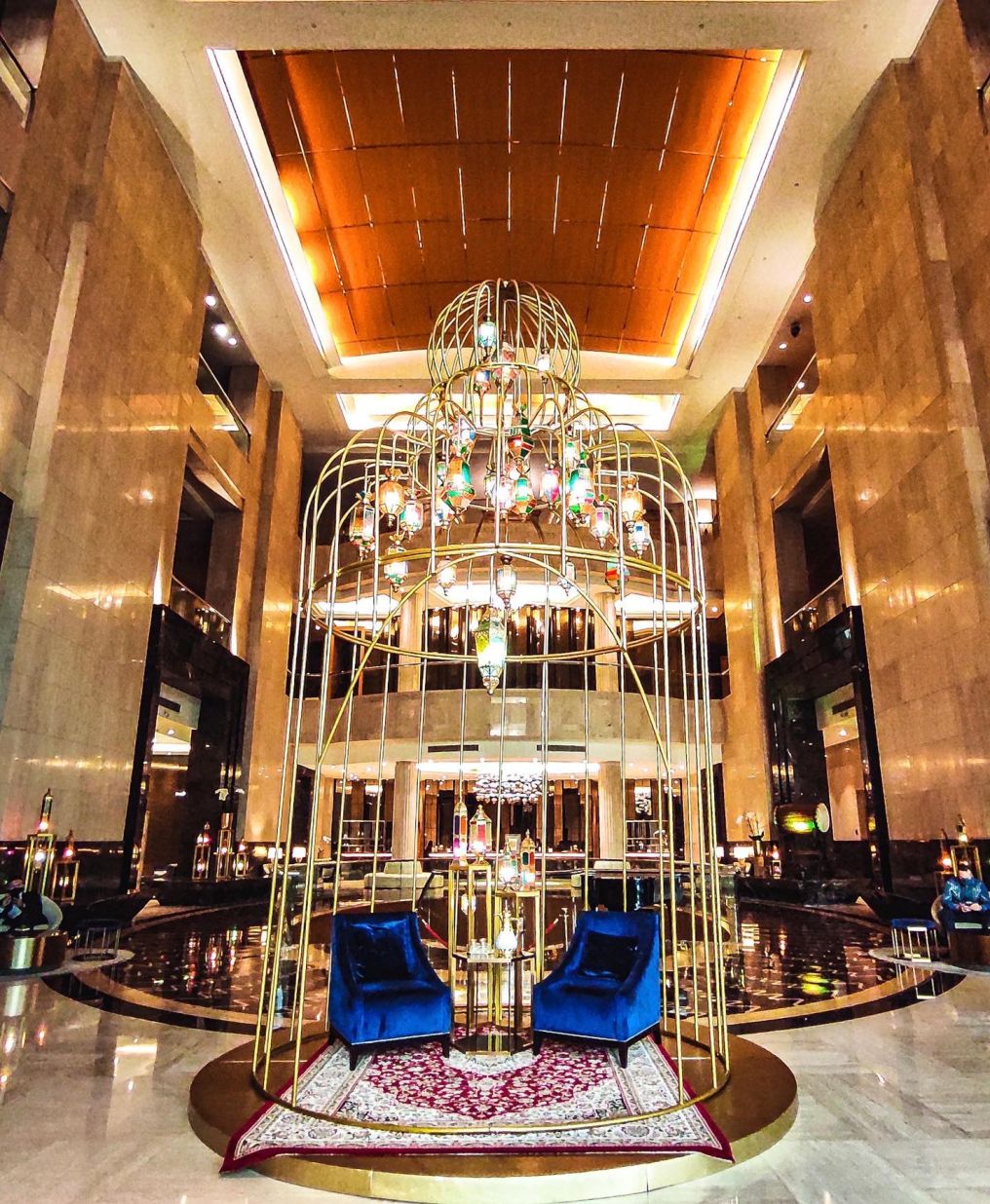 The Ritz-Carlton Jakarta, Mega Kuningan