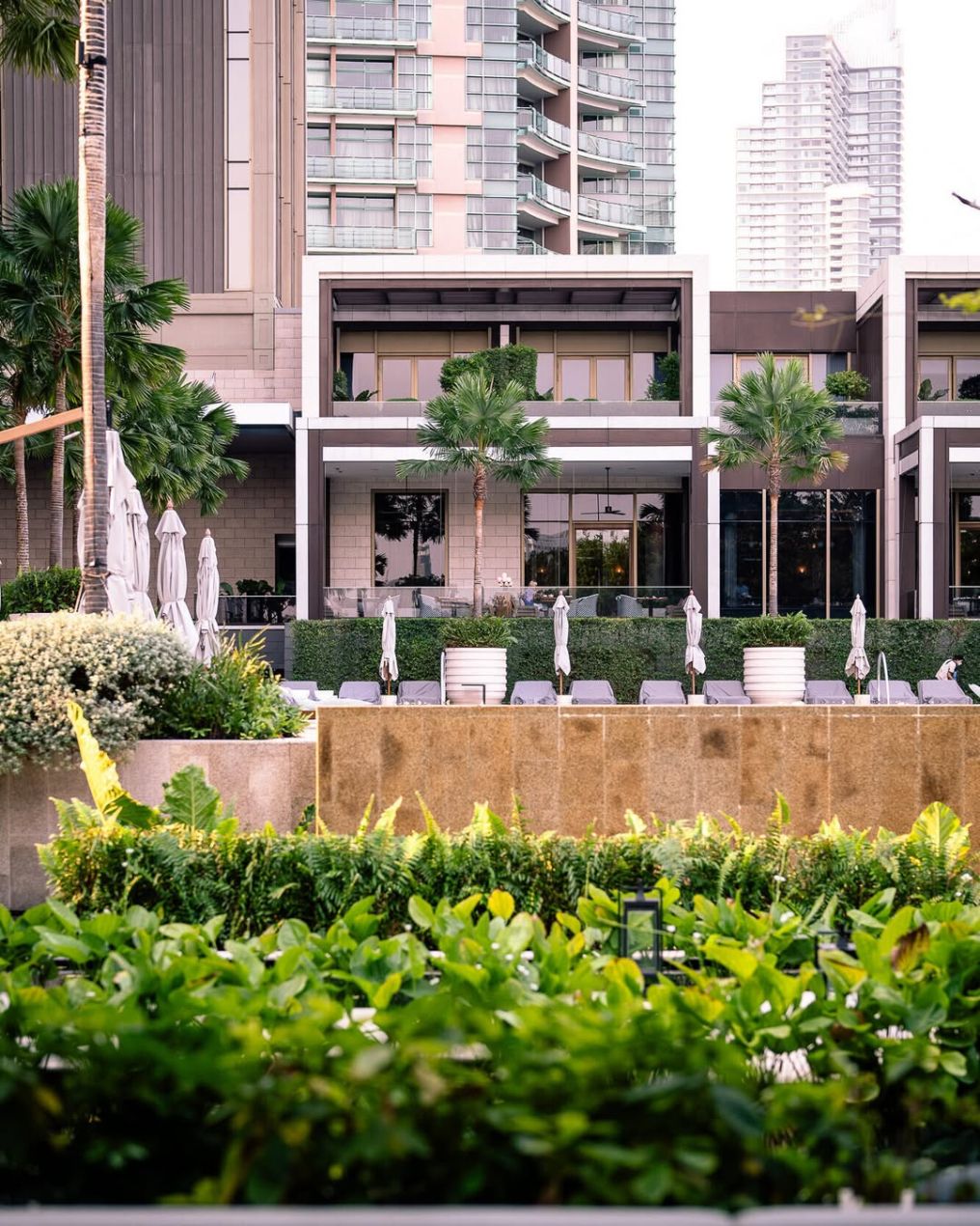 Four Seasons Hotel Bangkok Venue Four Seasons Hotel Bangkok Venue photo