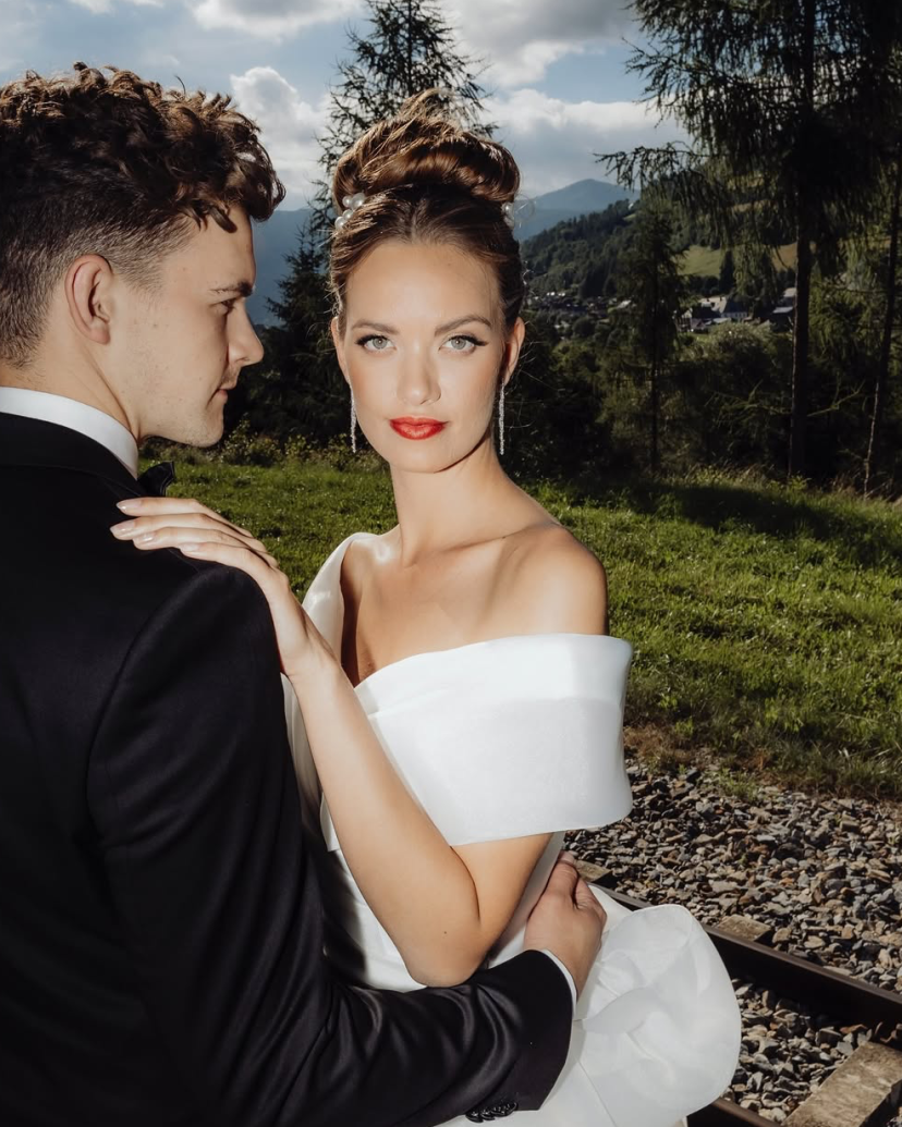 Cake and Champagne Events Planner