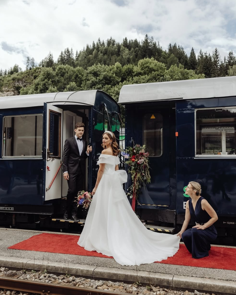 Cake and Champagne Events Planner