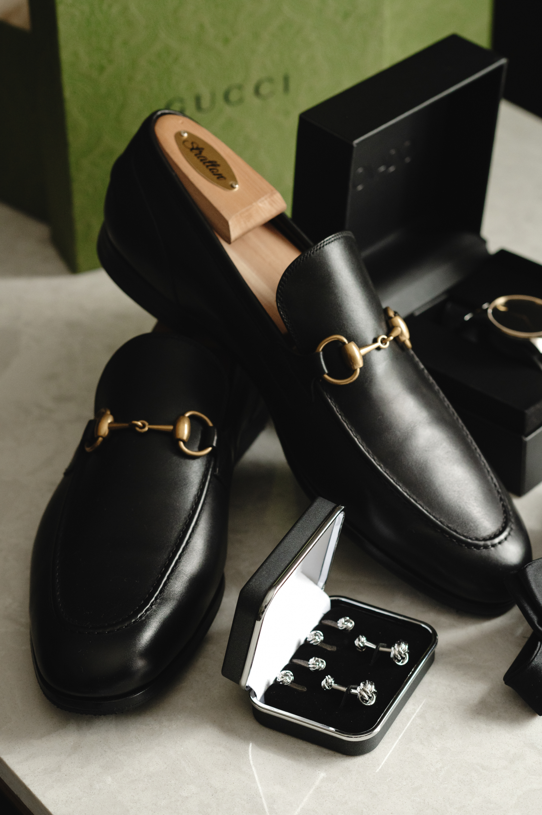 Opeyemi &amp; Daniel’s Modern Wedding at the Park Chateau photo