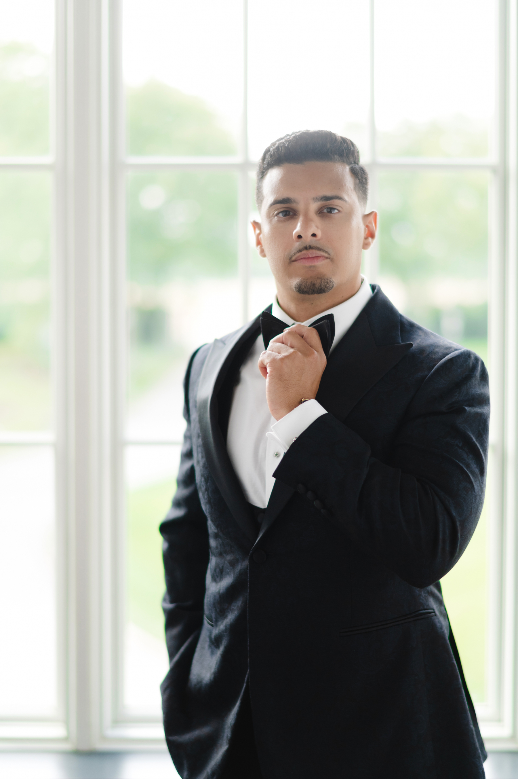 Opeyemi &amp; Daniel’s Modern Wedding at the Park Chateau photo