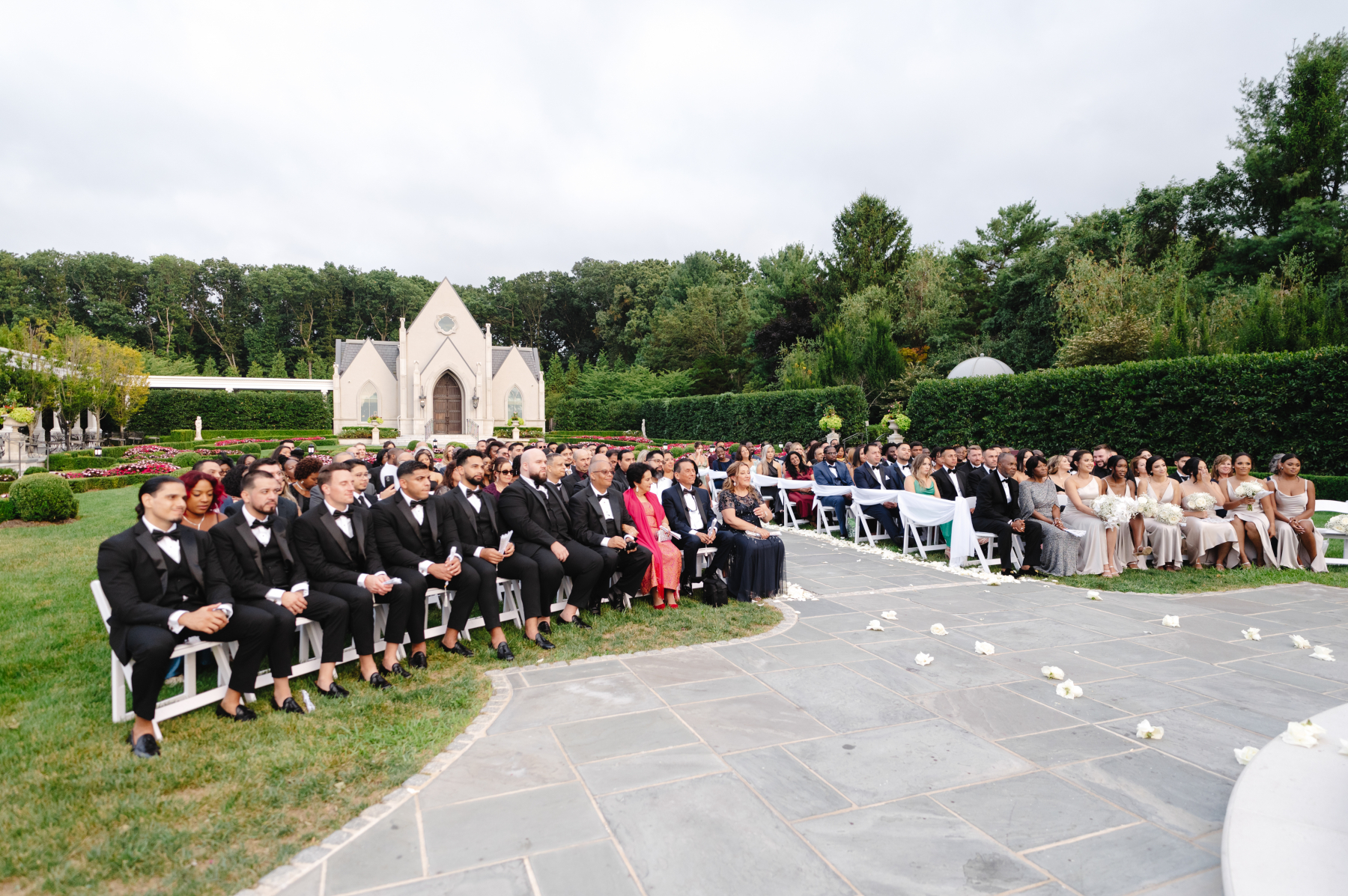 Opeyemi &amp; Daniel’s Modern Wedding at the Park Chateau photo