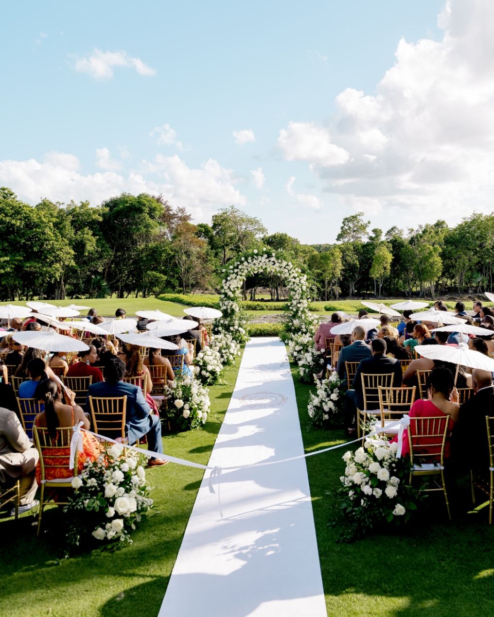 Chic Bahamas Weddings Planner photo