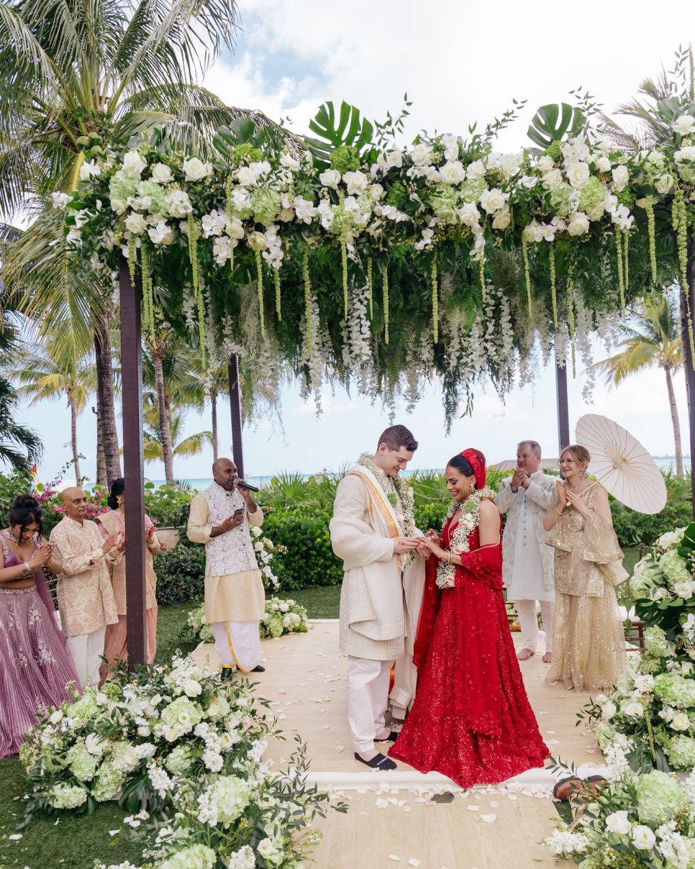Chic Bahamas Weddings