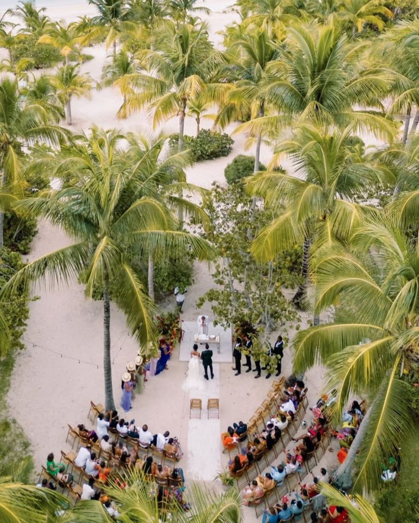 Chic Bahamas Weddings Planner