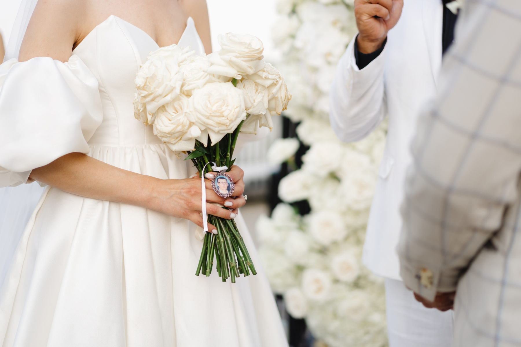 Oleg and Julia's Luxury Wedding at the Surf Club On The Sound photo