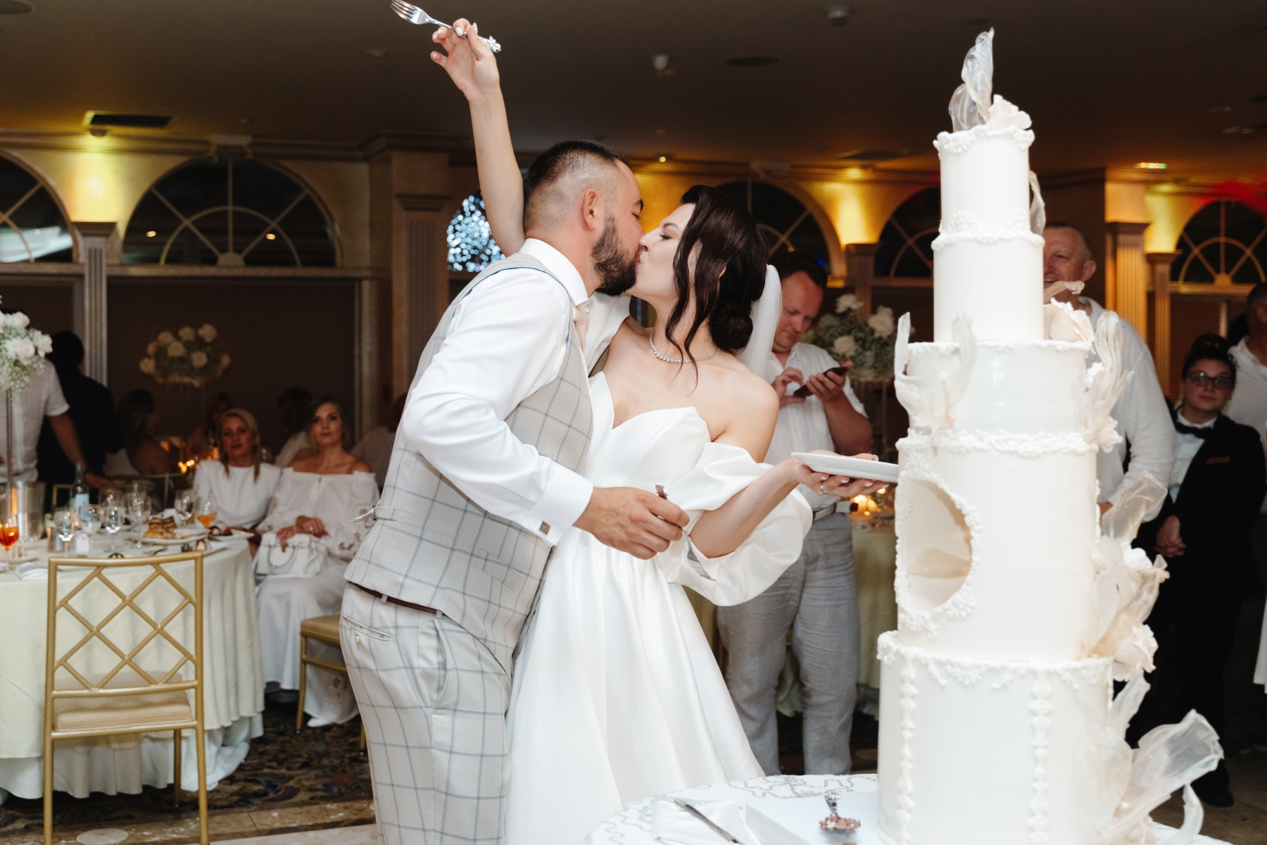 Oleg and Julia's Luxury Wedding at the Surf Club On The Sound photo