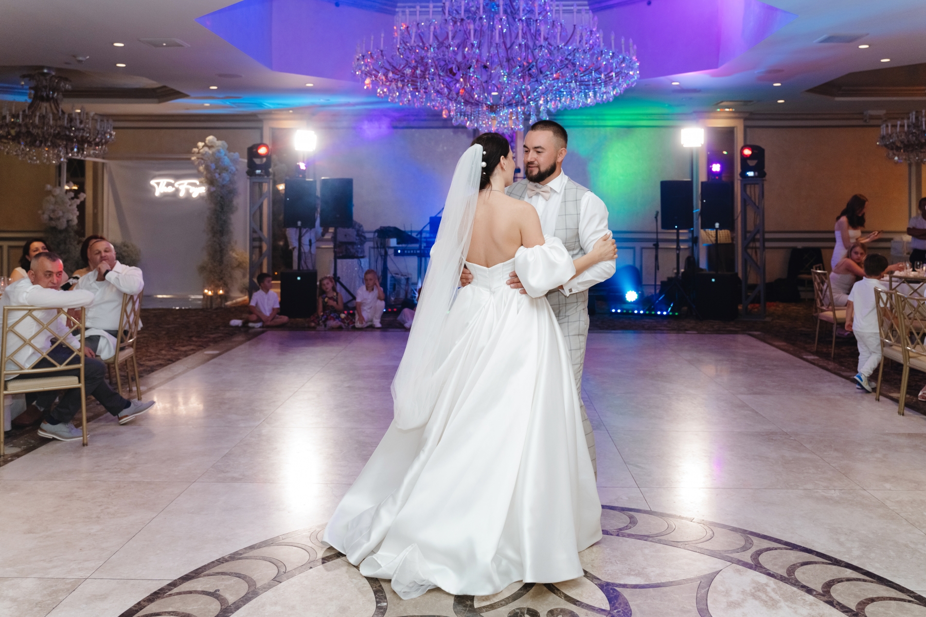 Oleg and Julia's Luxury Wedding at the Surf Club On The Sound photo