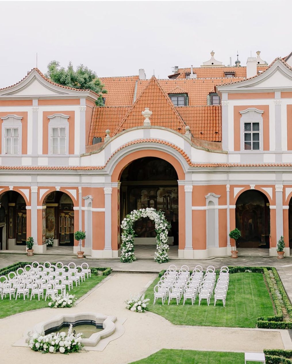 Sweet Chic Weddings