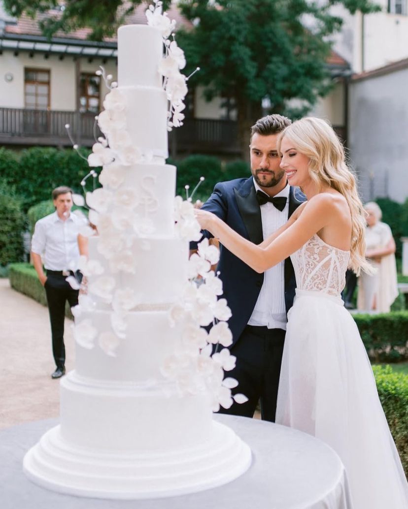 Sweet Chic Weddings Planner