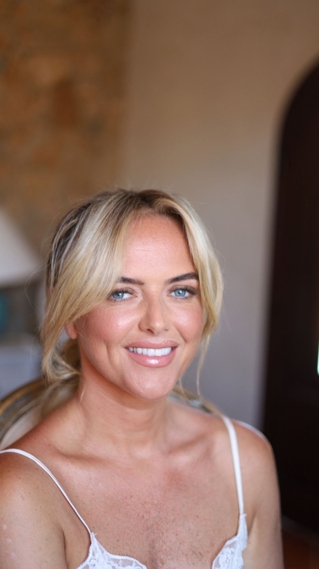 Barbara Santos Bridal Makeup Artist photo