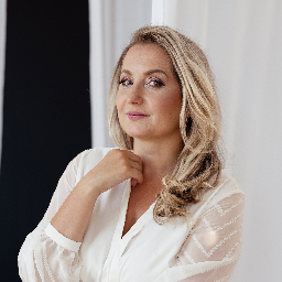 Marjana Bartow Photographer