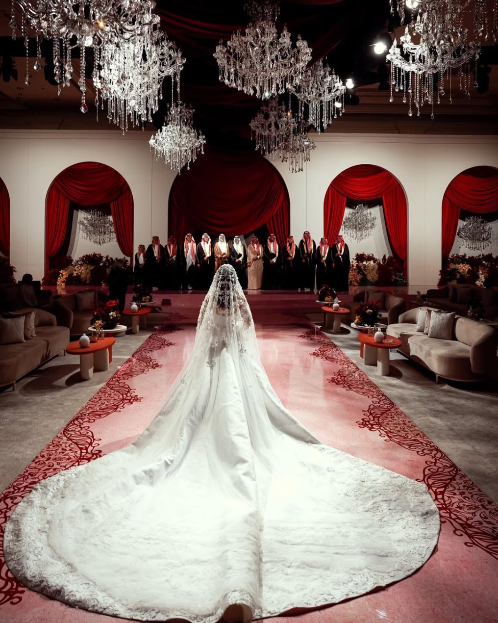 Latifa Alofi Photographer photo