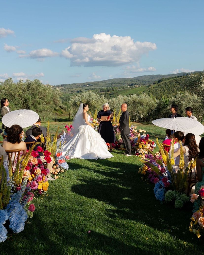 Weddings in Tuscany by Chiara Sernesi Planner