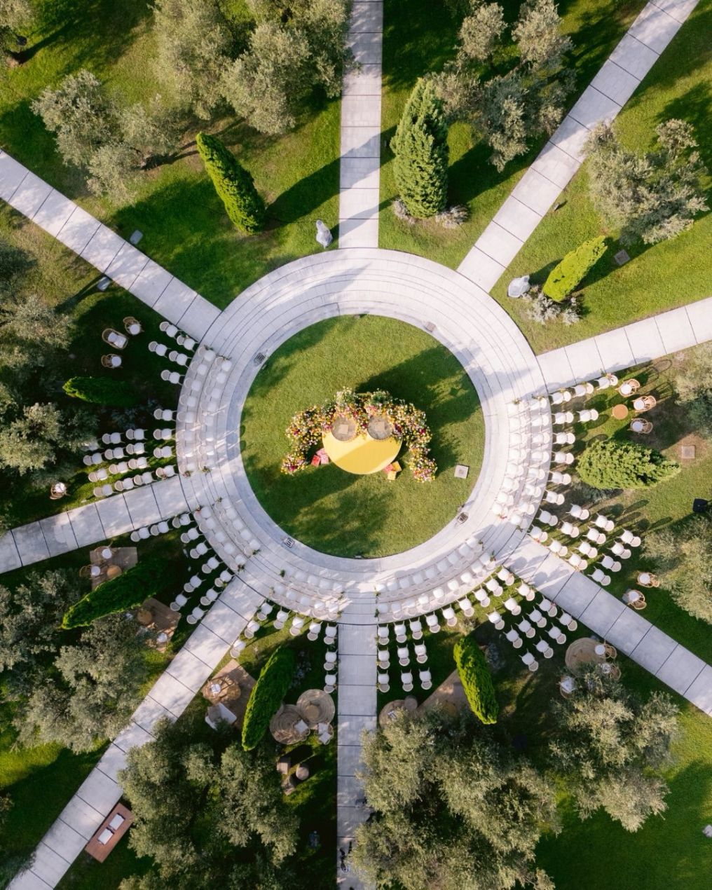 Distinctive Italy Weddings Planner photo