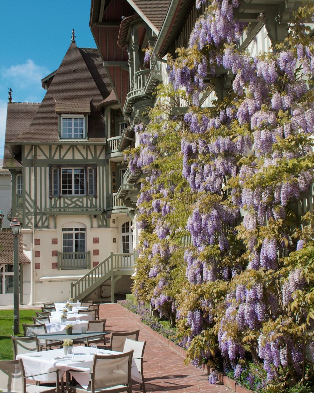 Hôtel Barrière Le Normandy Venue photo