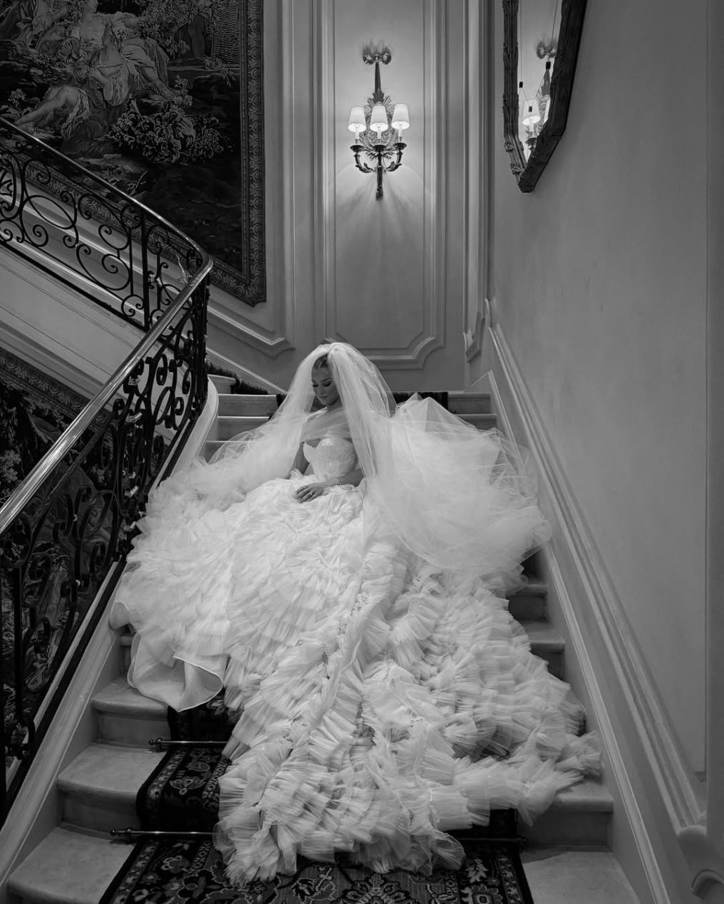 Content For Brides Content Creator photo