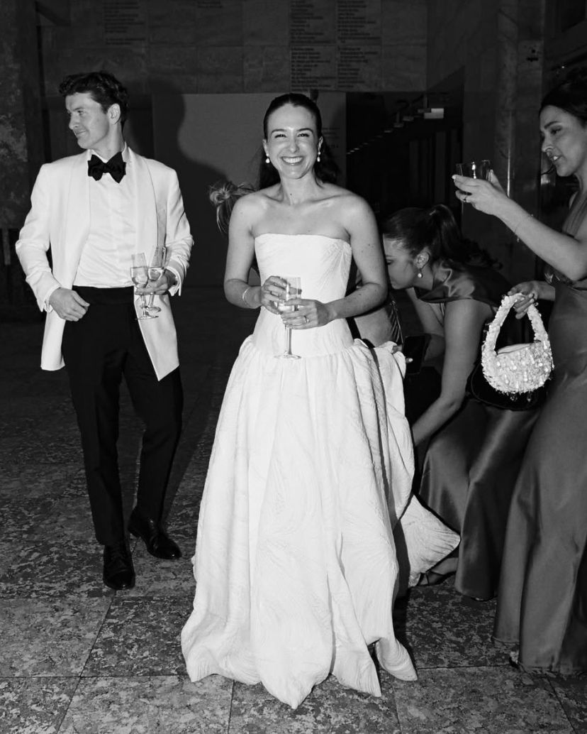 Social Romances Content Creator