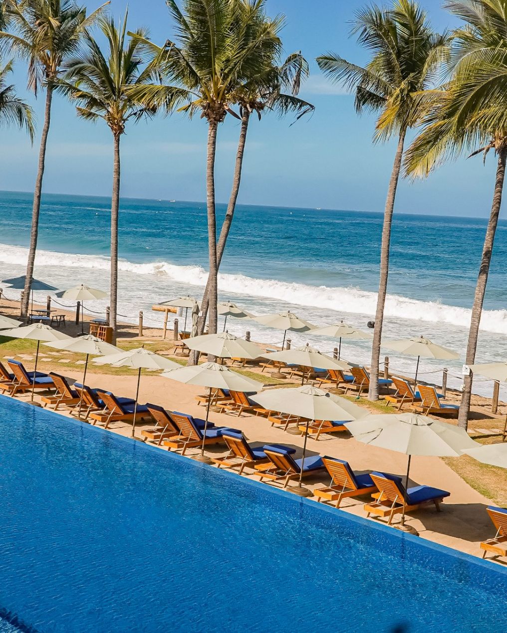 Tierra Tropical Beach Club