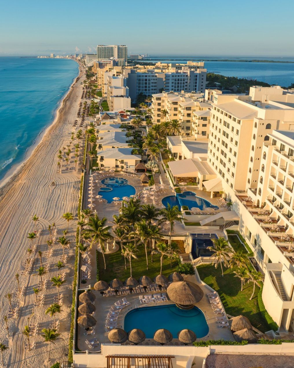 Occidental Tucancún