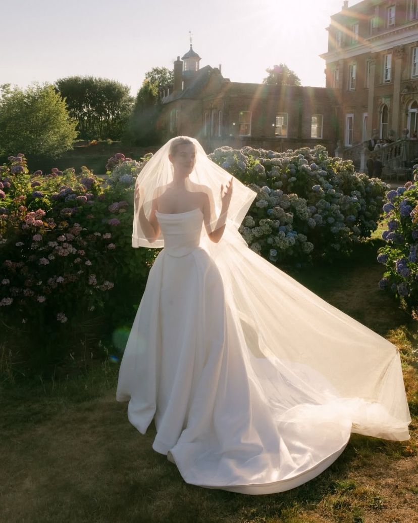 Emily Jayne Weddings Photographer