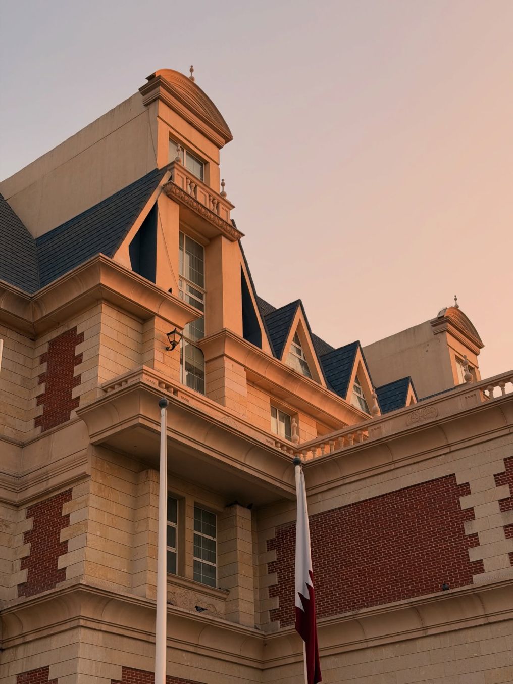 Al Aziziyah Boutique Hotel