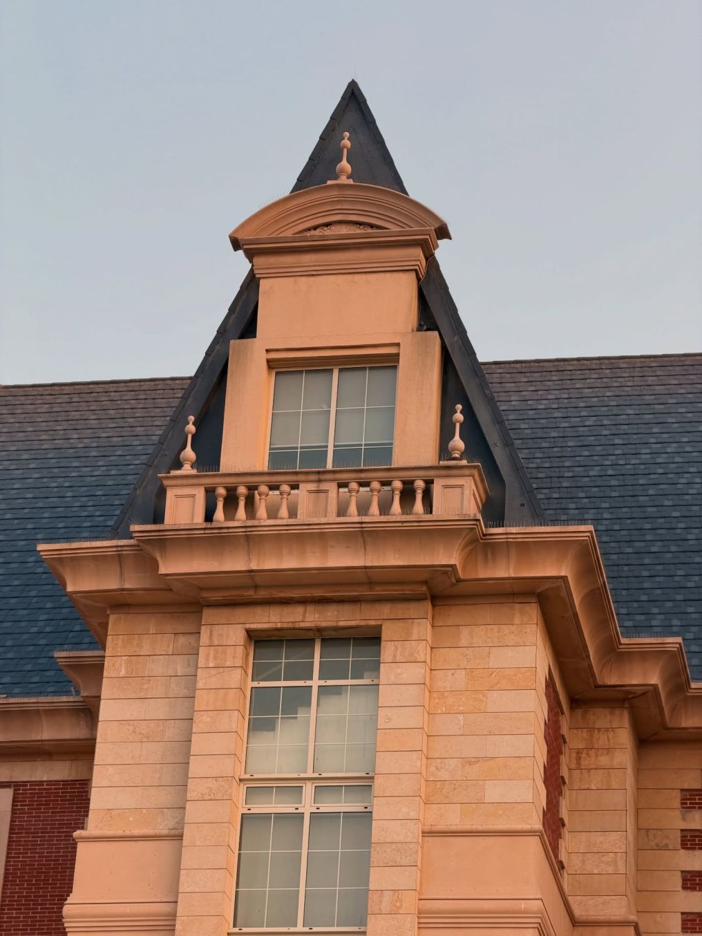 Al Aziziyah Boutique Hotel