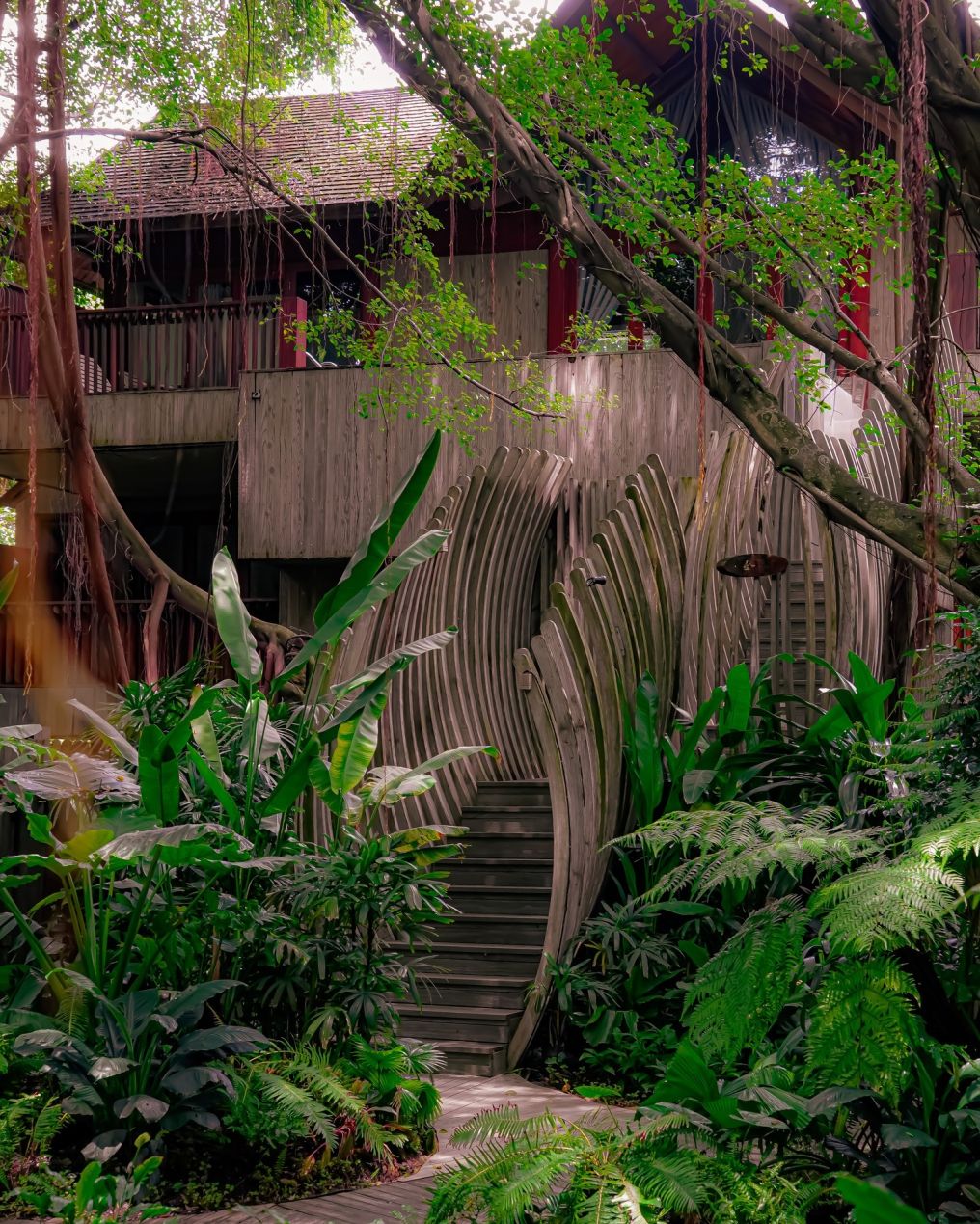 An Lam Retreats Saigon River