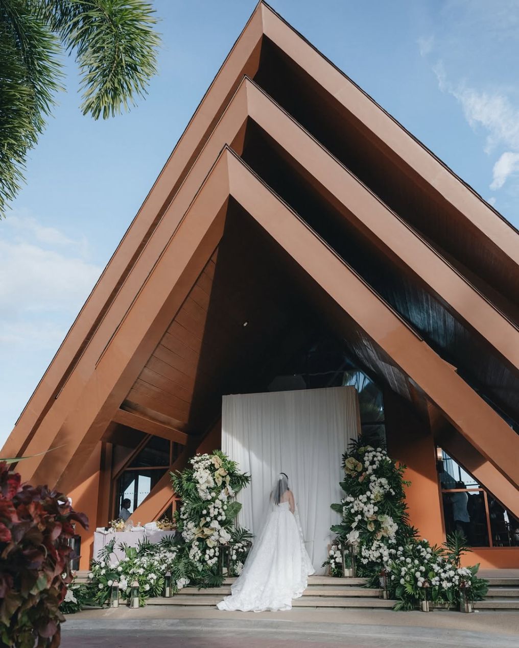 Shangri-La Mactan, Cebu