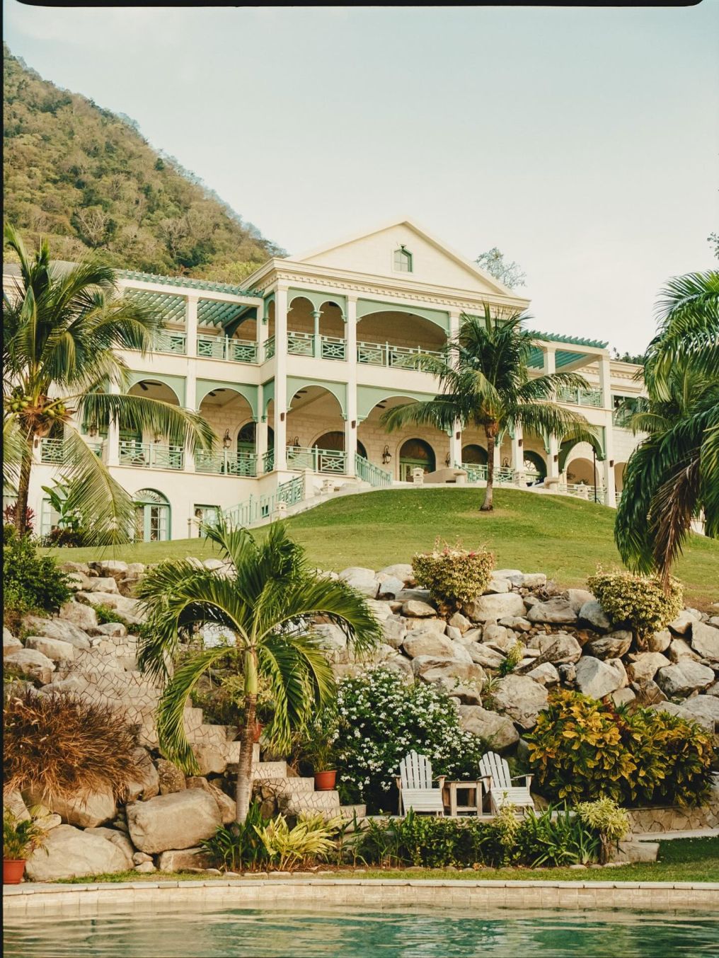 La Belle Hélène - Saint Lucia