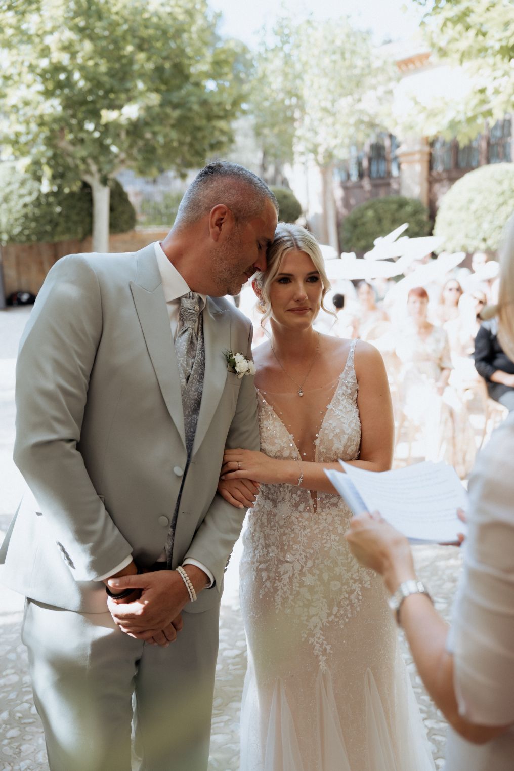 ISABEL KAUS Celebrant