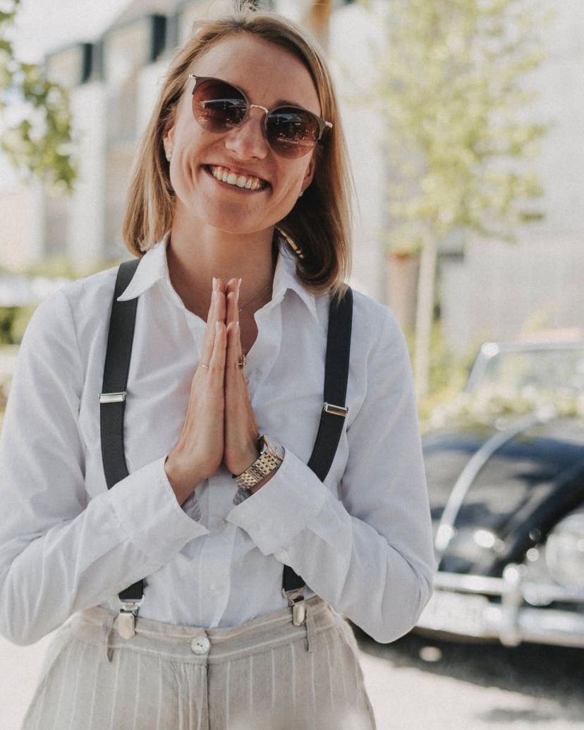 ISABEL KAUS Celebrant Wedding Officiants