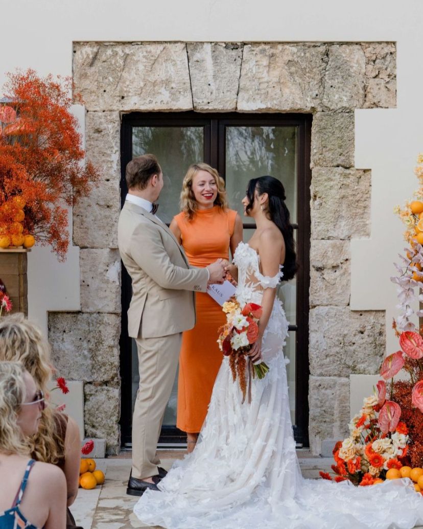 ISABEL KAUS Celebrant Wedding Officiants