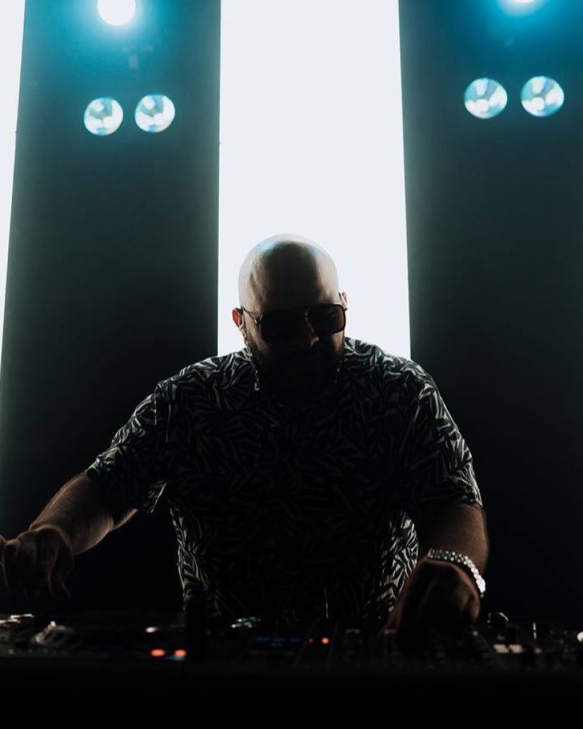 WINSTON HOWARD Djs