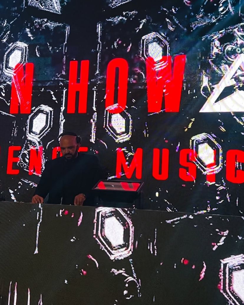 WINSTON HOWARD Djs