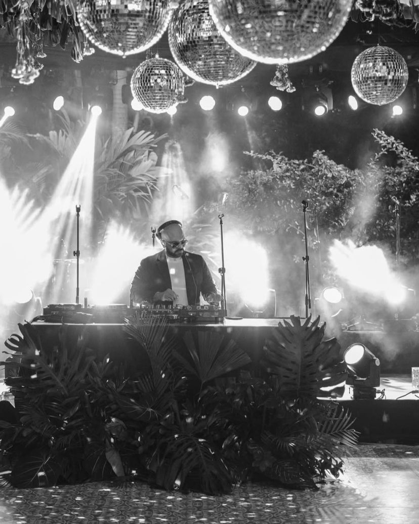 WINSTON HOWARD Djs