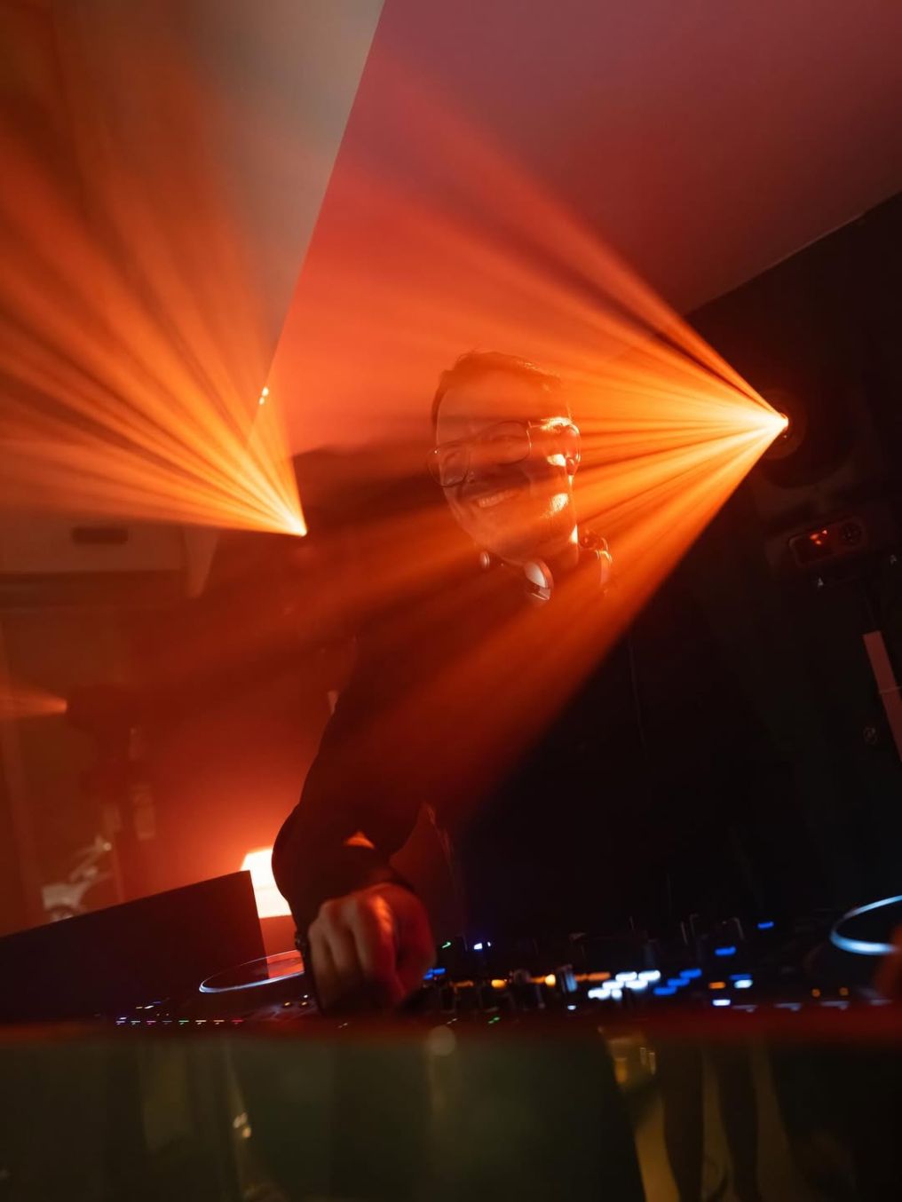 Thomas Dusseune DJ photo