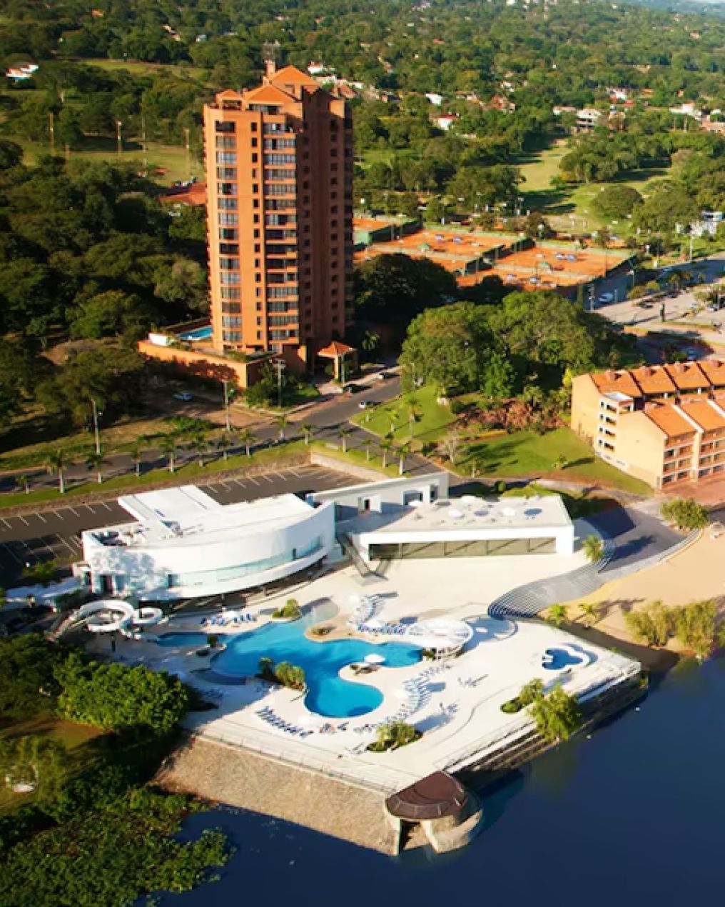 Yacht & Golf Club Paraguayo Venue photo