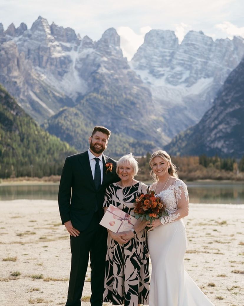 Yvonne Beck Bilingual Celebrant Wedding Officiants